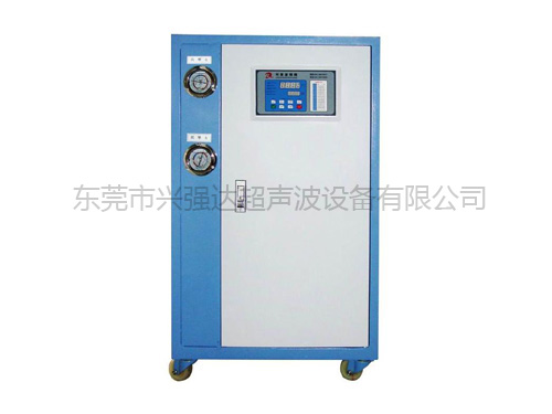 长安工业冷水机